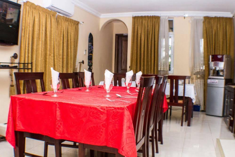 Alma House Hotel Аккра Екстер'єр фото