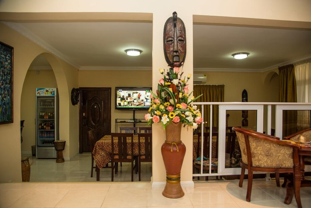 Alma House Hotel Аккра Екстер'єр фото
