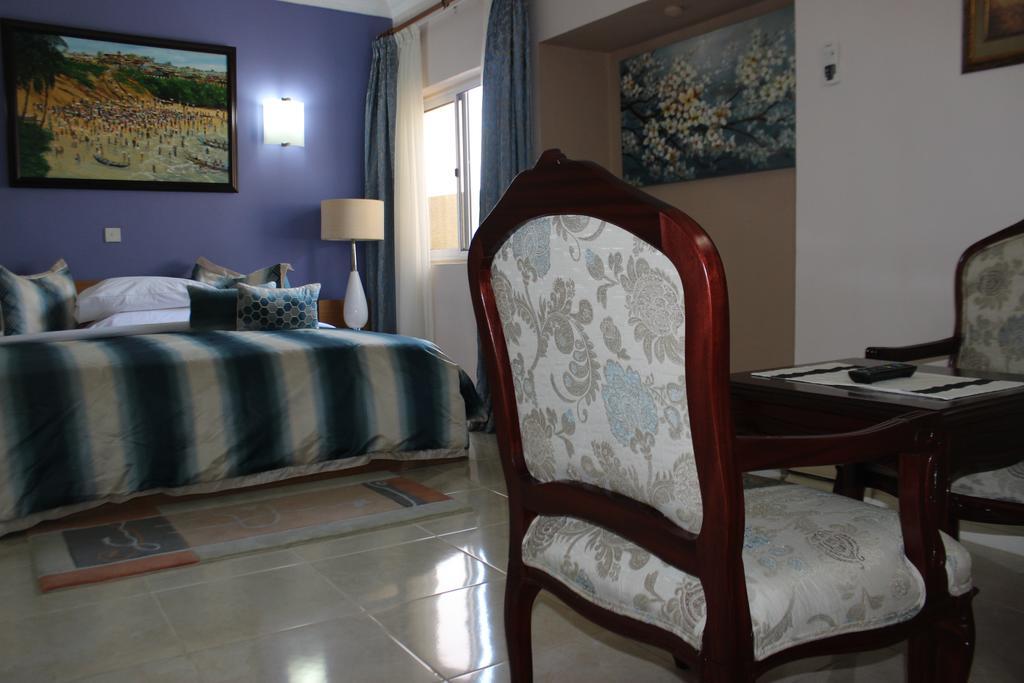 Alma House Hotel Аккра Екстер'єр фото