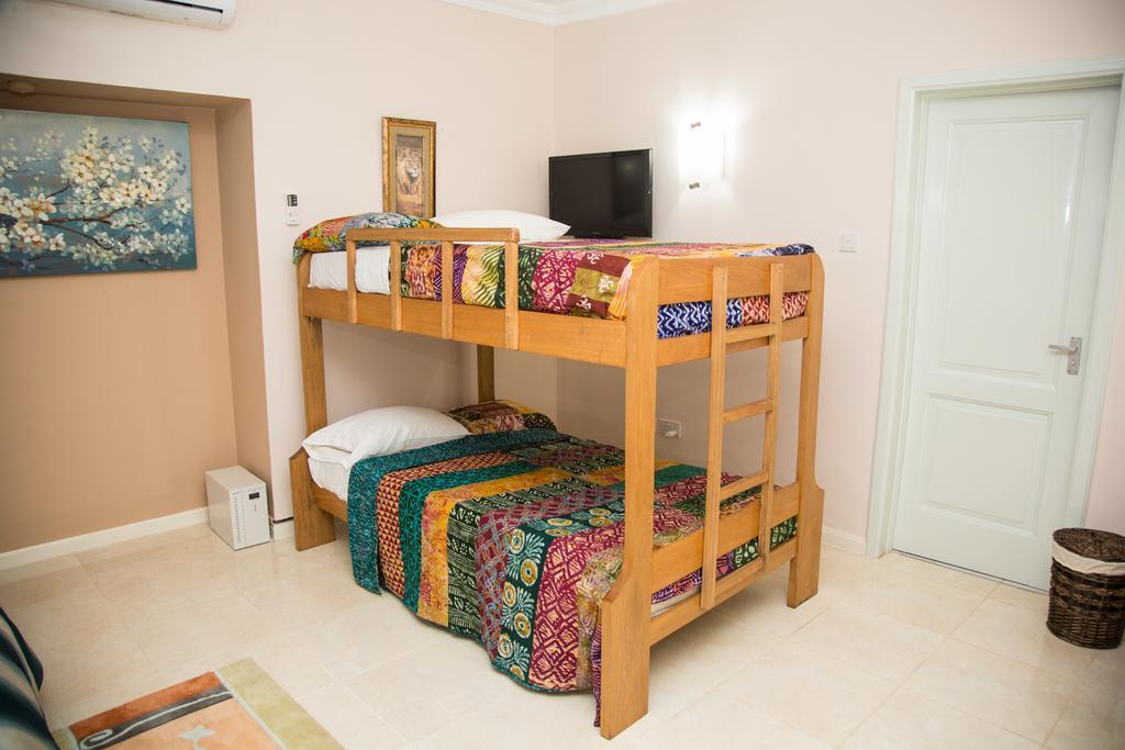 Alma House Hotel Аккра Екстер'єр фото